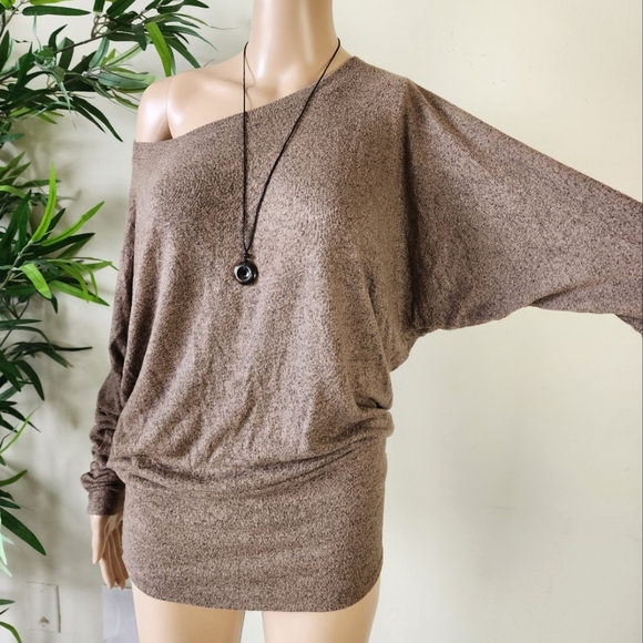 Boho Off shoulder Sweater top. - Picture 2 of 8